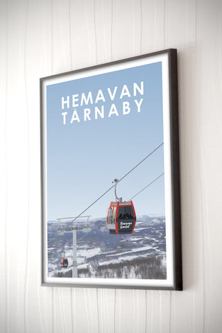 Bild på affisch på skiddestinationen Hemavan Tärnaby. Motivet har en kabinbana 